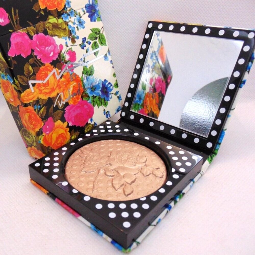 M.A.C by Richard Quinn SKINFINISH Extra Dimension Highlighter 0.26oz/7.5g NIB